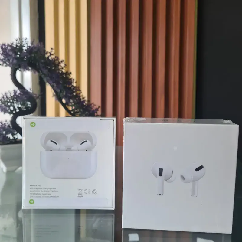 AirPods Pro Apple - Bali in Bali