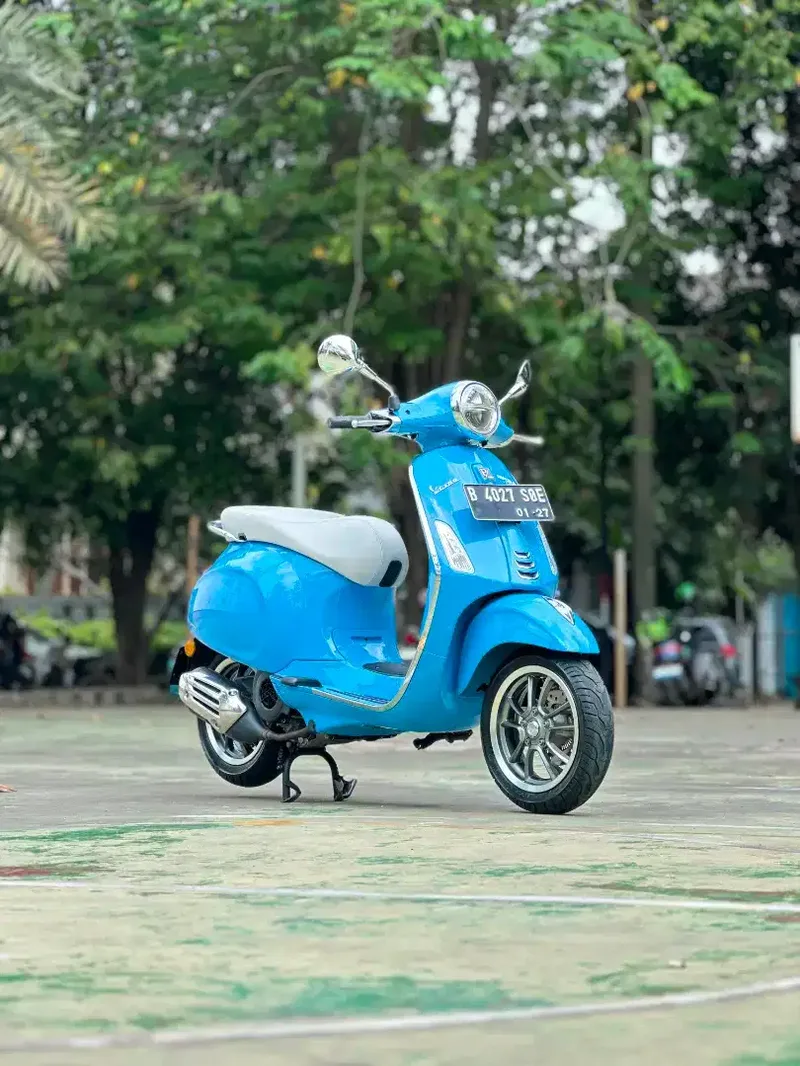 DIJUAL PIAGGIO VESPA PRIMAVERA ANNIVE 50TH 150 IGET ABS LED THN 2018 - Vehicles in Bali