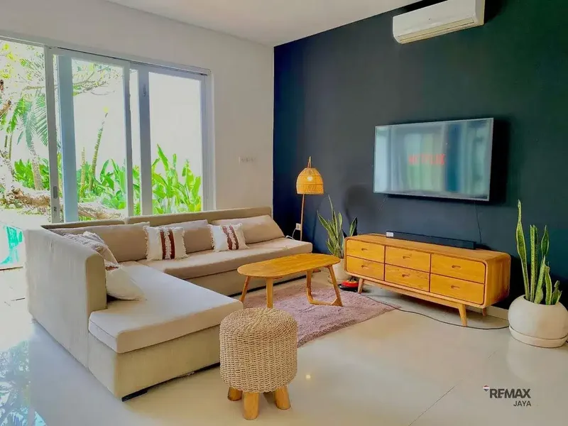 3 Bedroom Modern Tropical Villa For Rent, at Canggu - Real Estate in Bali