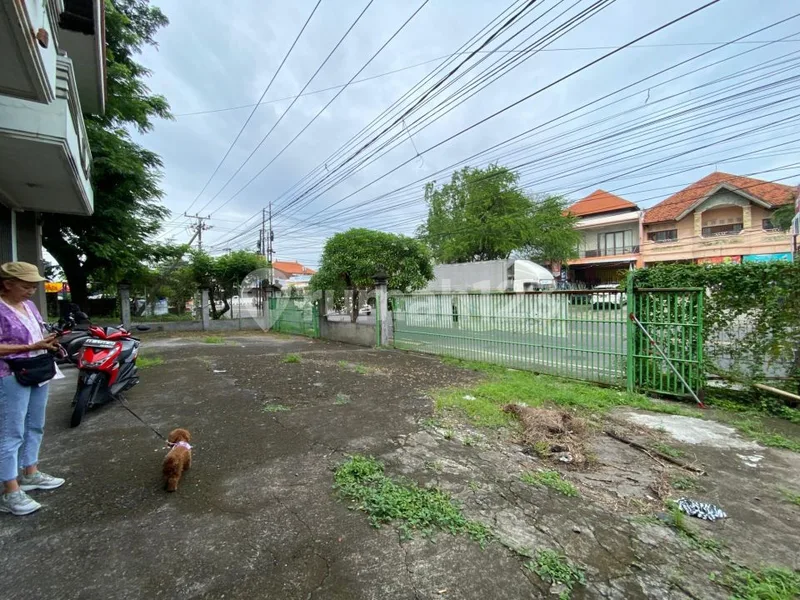 Ruko Gandeng 3 di Jalan Utama Cargo 2 Lantai Masih Ada Tanah Kosong Cocok Untuk Gudang Lokasi Di Area Komersial Premium - Bali in Bali