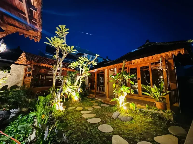 DISEWAKAN VILLA JOGLO 3BR NO POOL SANUR AREA - Real Estate in Bali