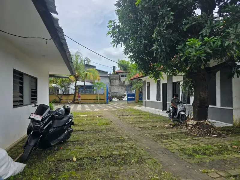 Dijual atau Disewakan Gudang dan Kantor Siap Pakai di Gatot Subroto Timur Denpasar – SHM, IMB dan Lokasi Strategis - Real Estate in Bali
