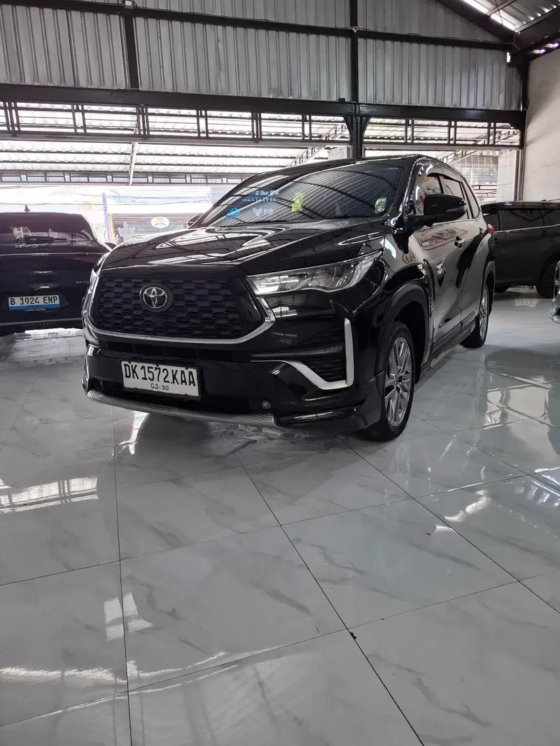 Innova zenix Q modelista tss - Vehicles in Bali
