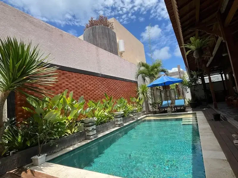 Villa Tropical Modern Minimalis Khas Bali Area strategis Ungasan - Real Estate in Bali