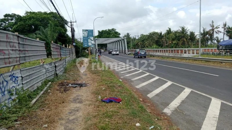 Dijual Tanah Lokasi di Ketewel Ib Mantra , Cocok Gudang / Perumahan , Sekolah Rumah Sakit Dll - Real Estate in Bali