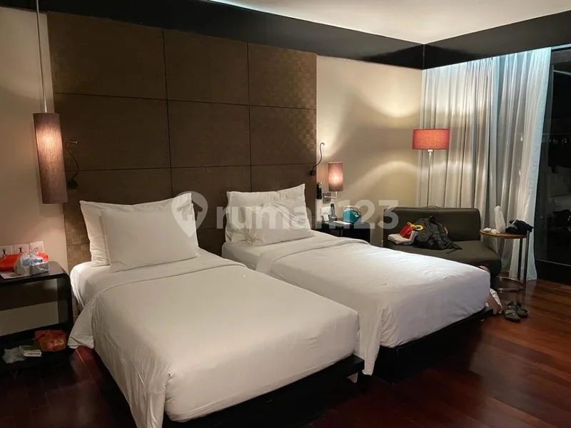 Unit Apartment type Studio Hotel Pullman view Pool di kawasan Legian, Kuta Bali - Real Estate in Bali