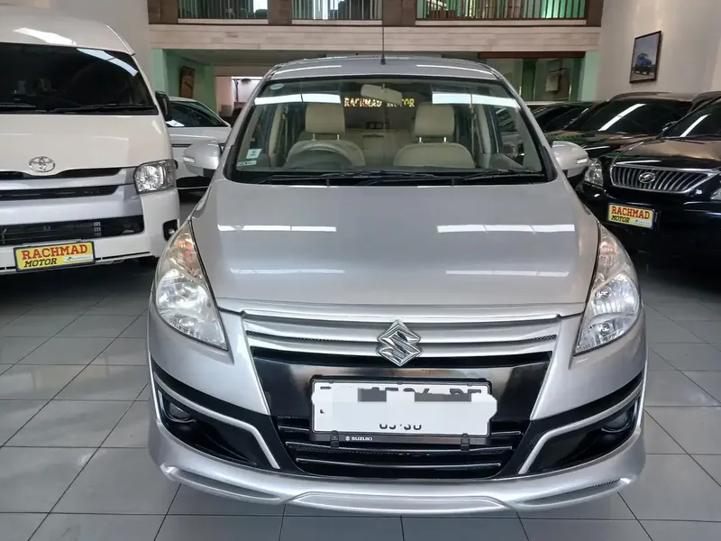 Suzuki Ertiga GL 2014 Silver metalik A/T 1.4cc - Bali in Bali