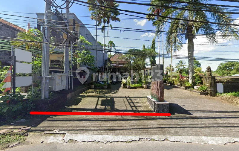 Dijual Tanah Bonus Bangunan Villa Lumbung di Jalan Utama Sanggingan Ubud Lokasi Strategis Untuk Bisnis - Real Estate in Bali