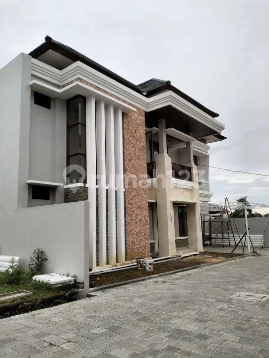 Rumah Elit Dua Lantai Bonus Pool Area Premium Dekat Pantai Sanur - Bali in Bali