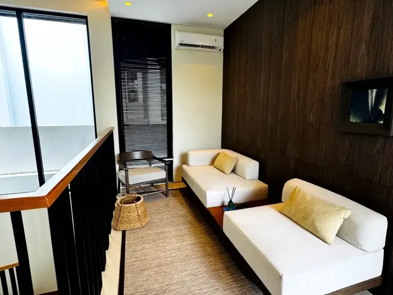 Villa 4 BR Mewah di Jimbaran Kawasan Eksklusif Harga 16M An - Real Estate in Bali