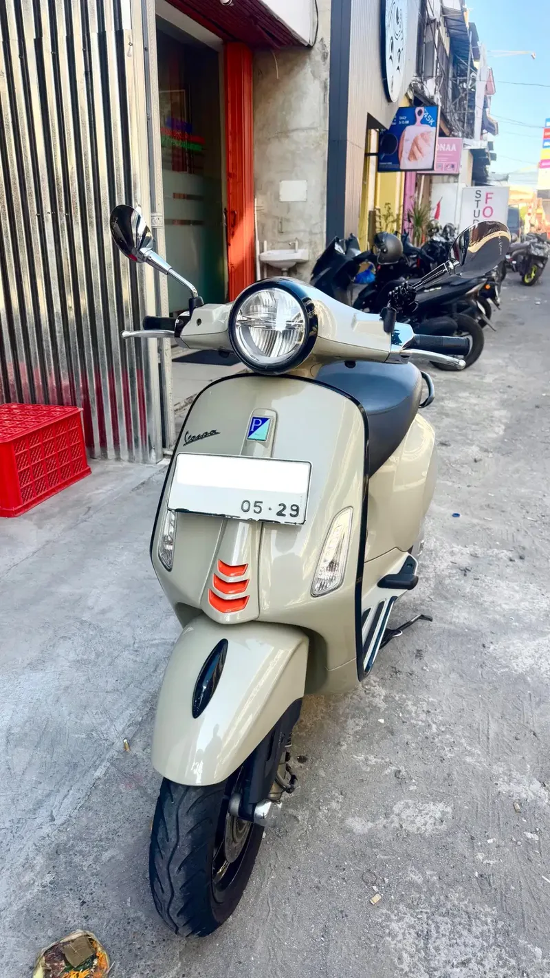 VESPA PRIMAVERA S IGET 150 ABS TAHUN 2023 ORIGINAL - Vehicles in Bali