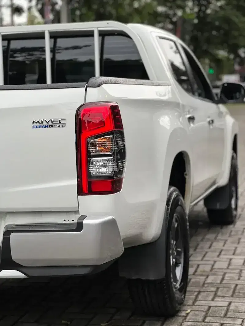 TRITON GLS Tangan Pertama 2021 - Vehicles in Bali