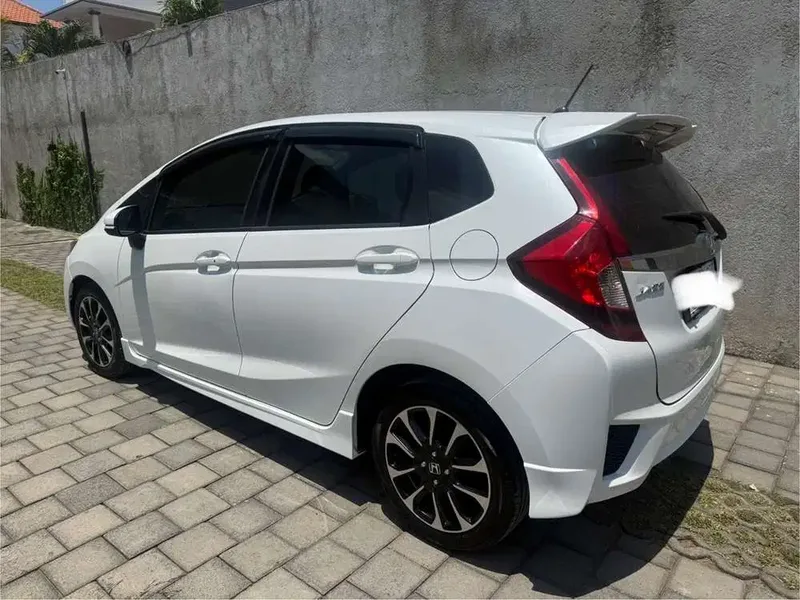 Honda Jazz 2017 Bensin - Vehicles in Bali