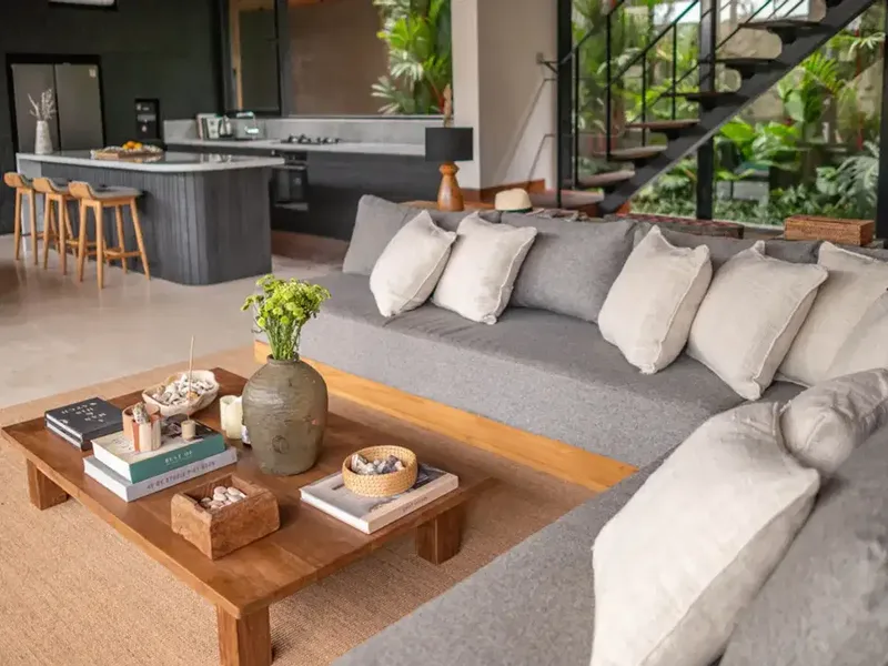 Leasehold - Luxurious Modern Tropical Family Villa in Babakan, Canggu, Bali - Real Estate in Bali