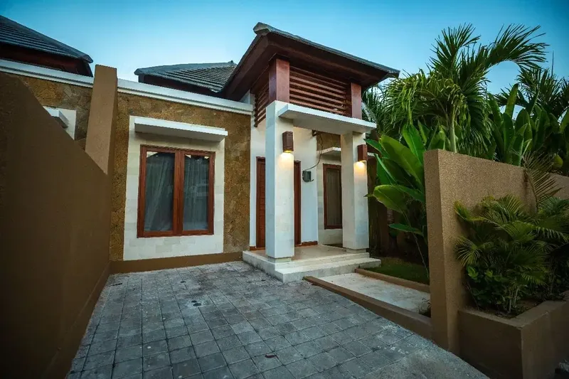 Rumah Murah di Jimbaran,kompleks Elite,one Gates,furnish,pool - Real Estate in Bali