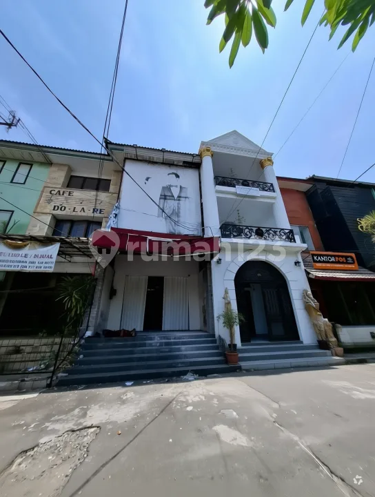 E103 Dijual Ruko 3Lantai Jl.by Pass Jimbaran - Real Estate in Bali