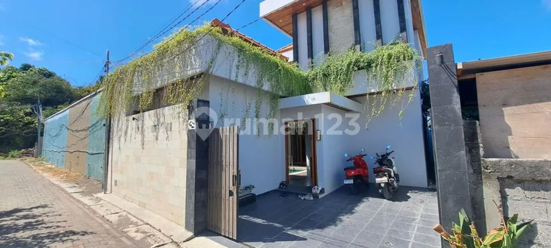 Villa Modern Gunung Payung Kuta Selatan Bali - Real Estate in Bali
