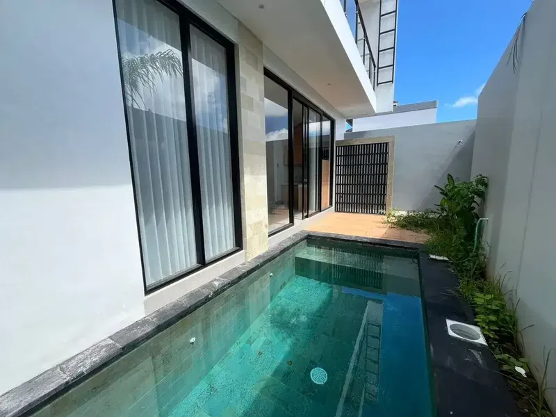 DIJUAL VILLA MODERN MINIMALIS 2 LANTAI – NUSA DUA  Villa modern dengan desain mewah - Bali in Bali