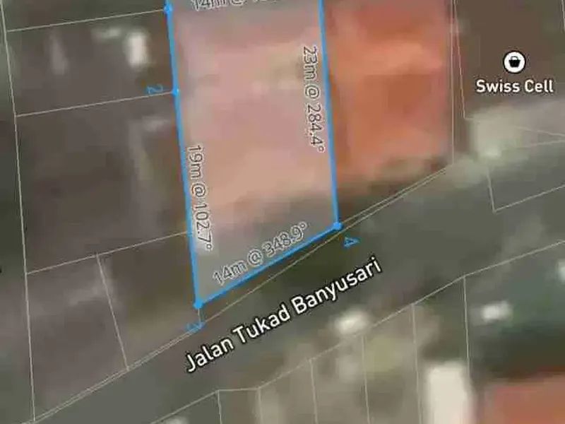 Tanah Komersial Bonus Rumah di Jalan Utama Tukad Banyusari - Real Estate in Bali
