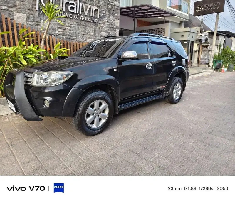 Toyota Fortuner 2011 Diesel - Vehicles in Bali