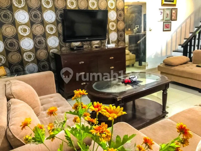 SANGAT TERAWAT SIAP HUNI Disewakan 3BR Villa Dewi Sri Legian Kuta Bali Fully Furnished Dkt Krisna Oleh2 Sunset Road - Real Estate in Bali