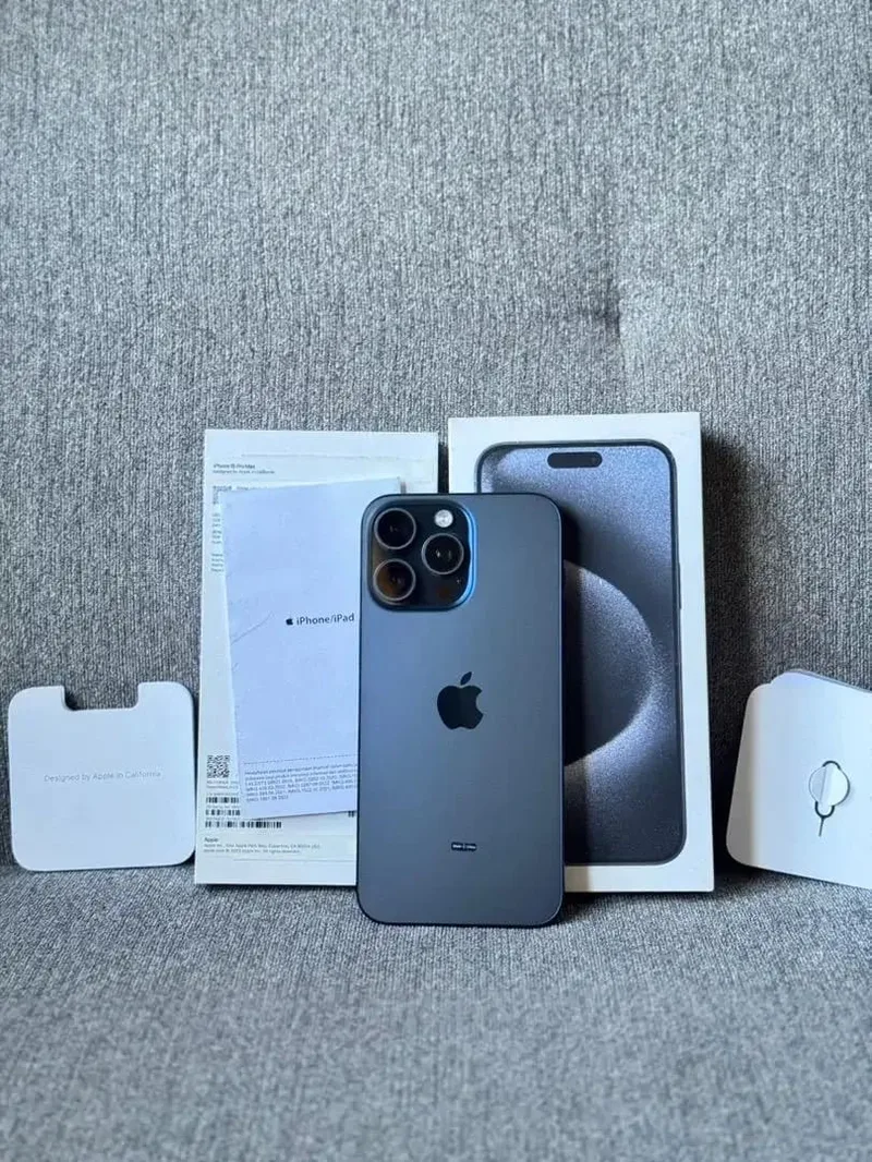 iPhone 15 Pro Max 512GB iBox Rare Unit Fullset Original - Bali in Bali