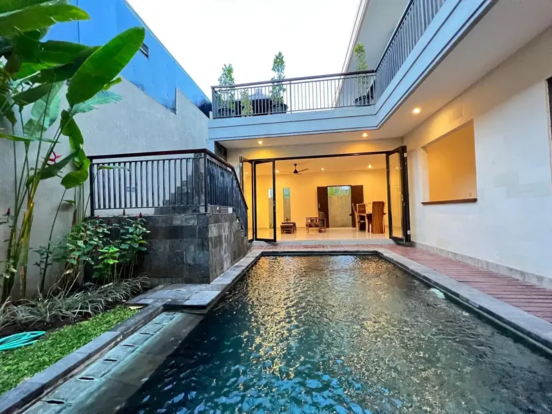 DIJUAL VILLA PREMIUM DUA LANTAI KAWASAN KUTA BADUNG BALI - Real Estate in Bali