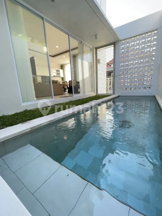 Brand New 3Br Villa Inside Of Cluster Furnished In Greenlot - Real Estate in Bali