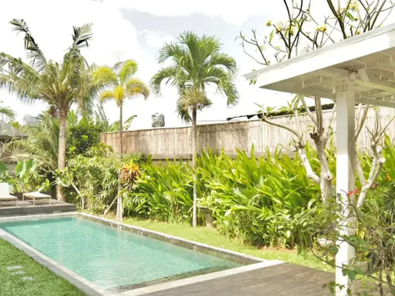 VILLA 4BR BERGAYA TROPIS BOHEMIAN DI TUMBAK BAYUH CANGGU BADUNG - Real Estate in Bali