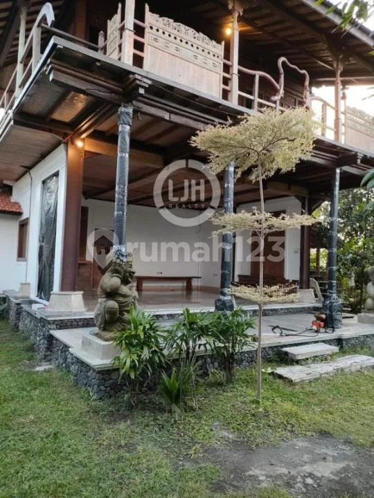 Beautiful & Maintained 2 Storey House At Ketewel, Gianyar, Located In Residential Area, Close To Main Road Of Prod. Ida Bagus Mantra, Sukawati Art Market And Hidden Canyon Beji Guwang - Real Estate in Bali