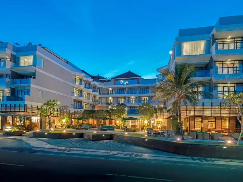 Dijual Hotel Bintang 4 Dengan Lokasi Paling Strategis Didepan Pantai Kuta Wyndham Garden Bali – 155 Kamar di Lahan 6.665 m² - Real Estate in Bali