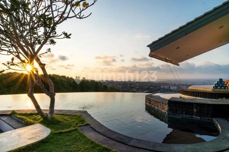 Ocean Clif Luxury View Villa Jimbaran Bali - Bali in Bali