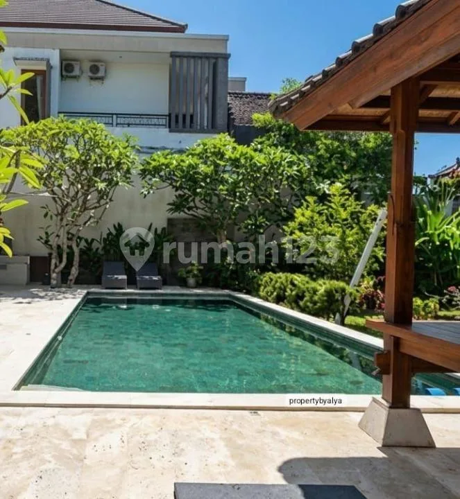 Tropical 5 Bedroom Villa With Massive Garden & Direct Passive Income In Prime Renon - Bali in Bali