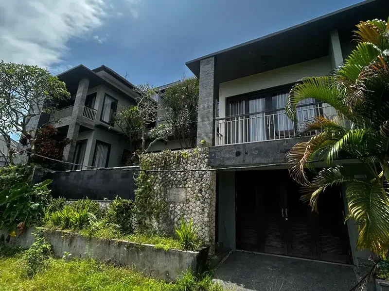 di jual villa area jimbaran bali dekat dengan seafood jimbaran - Real Estate in Bali