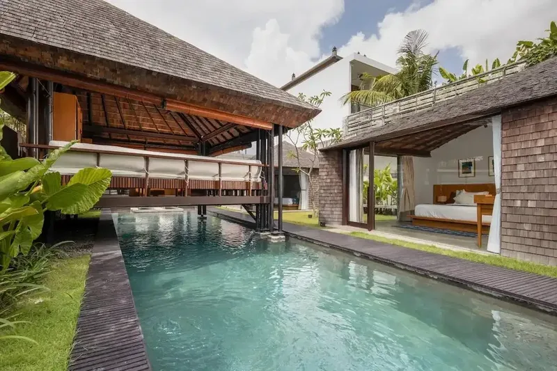 Villa di Canggu Bali bisa jalan kaki ke pantai Batu Bolong - Real Estate in Bali