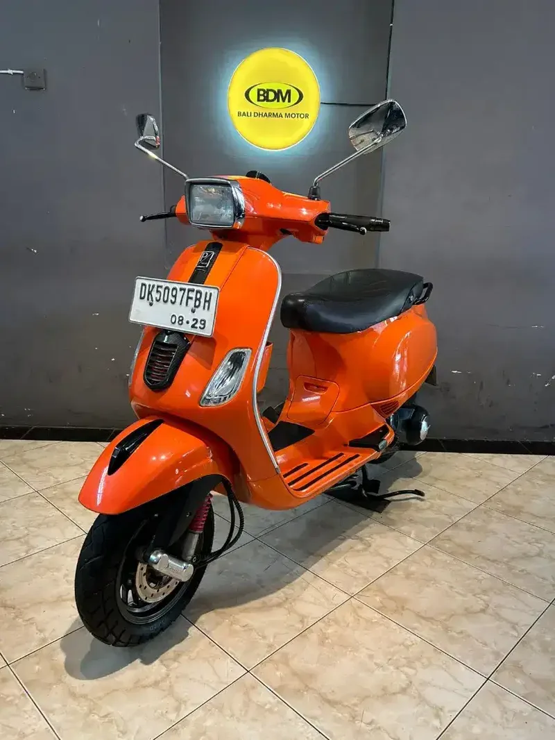 PIAGGIO VESPA S 150 CC TAHUN 2012 PAJAK HIDUP LNGKAP BALI DHARMA MOTOR - Vehicles in Bali