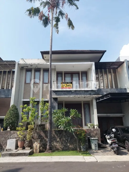 Rumah Harvest Land Jalan Bypass Ngurah Rai Kuta yang Elit - Bali in Bali