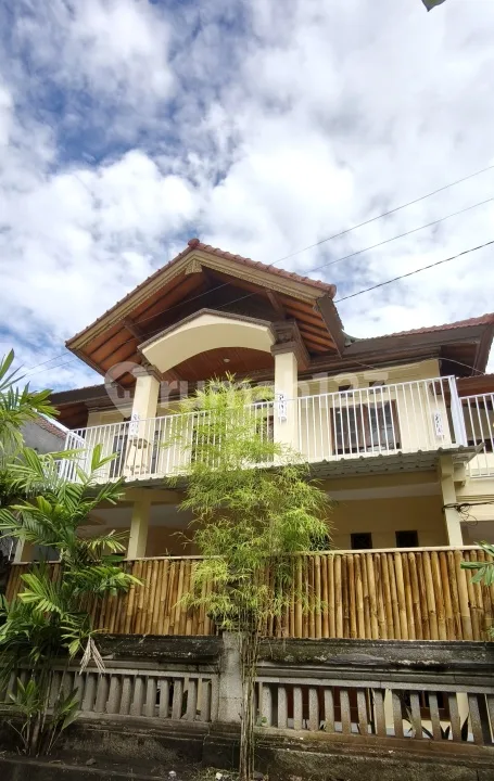 Rumah Semi Villa Kerobokan Dekat Umalas Canggu Seminyak - Real Estate in Bali
