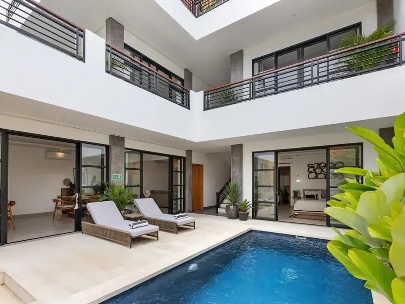 VILLA MODERN 2 LANTAI DI TUMBAK BAYUH CANGGU DEKAT GYM - Real Estate in Bali