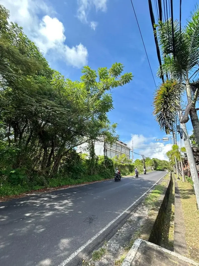 Dijual Tanah Sangat Strategis Kawasan Wisata di Benoa - Real Estate in Bali