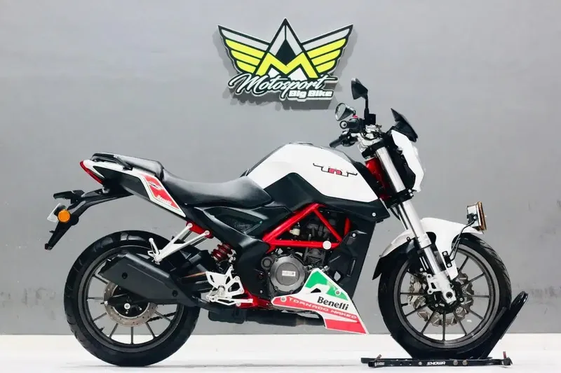 Benelli TNT 250 mulus low oddo siap pakai - Vehicles in Bali
