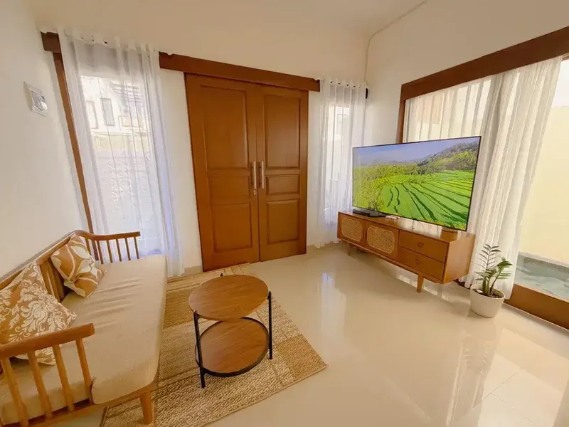 FOR RENT VILLA BARU 4 BR KAWASAN TENANG ONE GATE SECURITY DI JIMBARAN - Real Estate in Bali