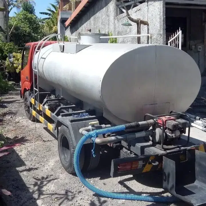 Toyota Dyna 110ET Tangki 5000L Bali - Vehicles in Bali