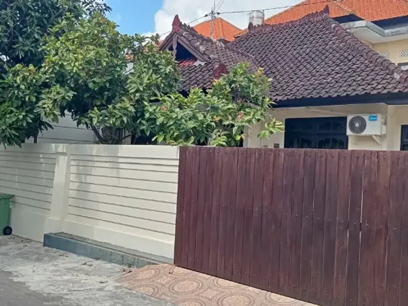 RUMAH TINGGAL DI GUNUNG ATHENA PADANGSAMBIAN DENPASAR - Real Estate in Bali