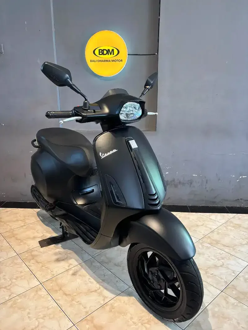 DP 3,9 JT/ BUNGA MENURUN 2% / PIAGGIO VESPA SPRINT S TAHUN 2024 - Vehicles in Bali