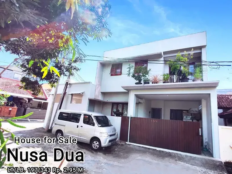 Rumah 2 Lantai Konsep Arsitektur Tropis Dijual, di Nusa Dua - Real Estate in Bali