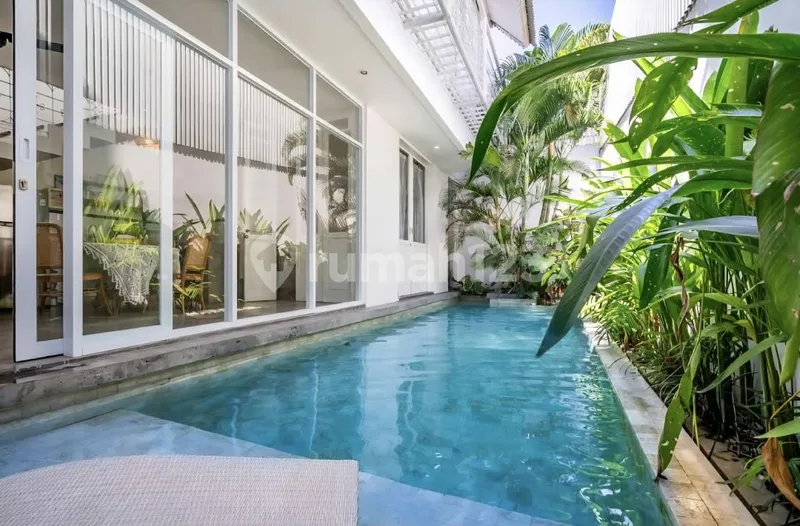 Villa 3 Bedrooms Berawa Central Canggu - Bali in Bali
