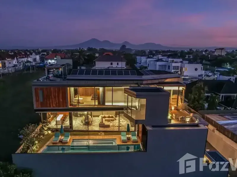 5 Bedroom Villa for sale in Kerobokan, Bali - Real Estate in Bali