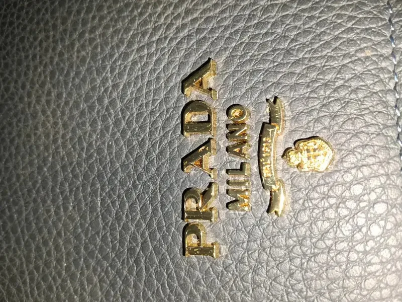 Tas Prada preloved Orian spt bru - Fashion in Bali