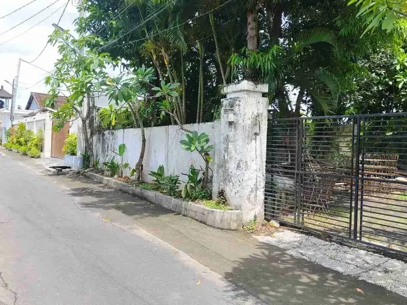 tanah bagus pinggir jalan raya cocok untuk investasi - Real Estate in Bali